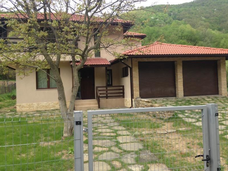 Гостевой дом Zlatina Guest House Lŭga-8
